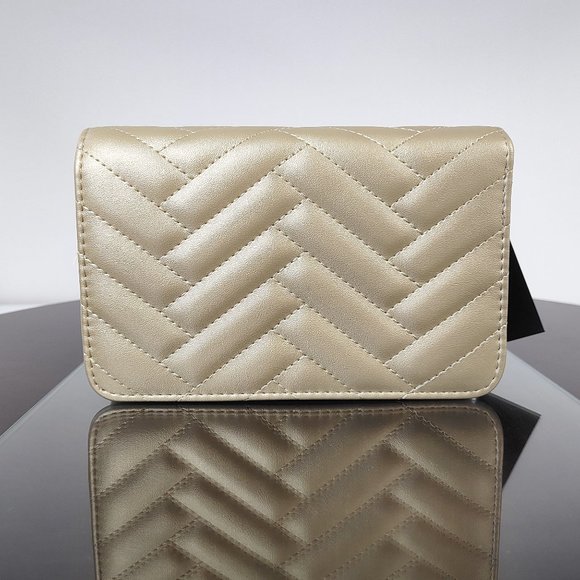 NWT BEBE Gold Sophia Crossbody Bag Small Vegan Purse Quilted Chain Strap 5x7x2 - Picture 2 of 10